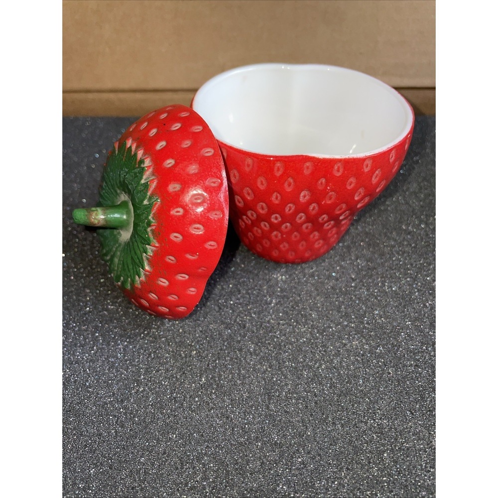 Vintage Hazel Atlas Strawberry Shaped Painted Milk Glass 1950's Granny Core - Picture 2 of 9